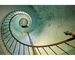 Livingwalls impression numérique «Spiral Staircase» 470285